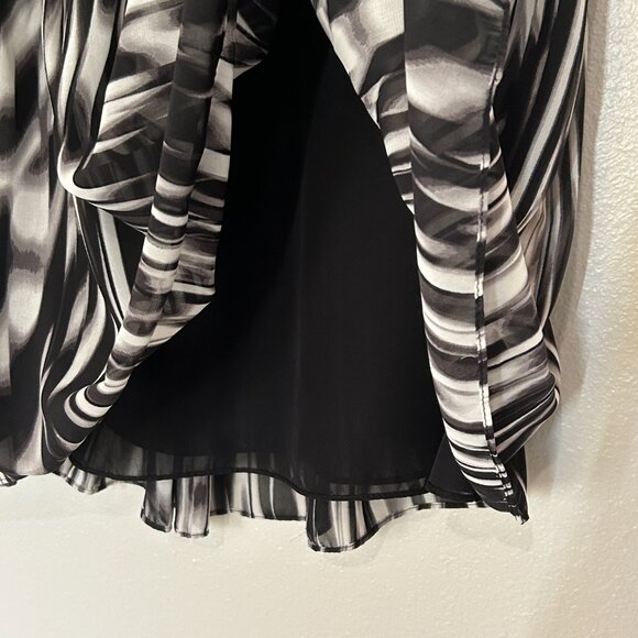 Vince Camuto  Blk/white  flowy skirt full skater mini Size 6 - Picture 5 of 7